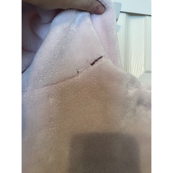 Pottery Barn Kids Plush Pink Robe Size 8-10 - Picture 4 of 4